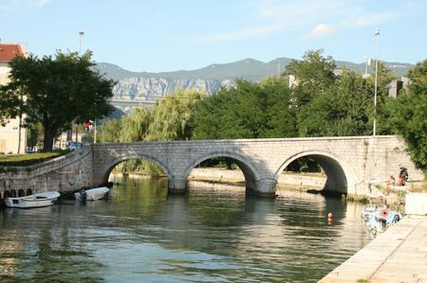 Crikvenica, Ropac Haris